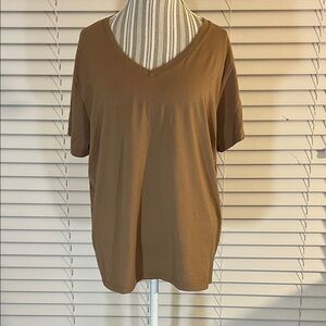 Time and Tru Tan V-Neck Short Sleeve Tee